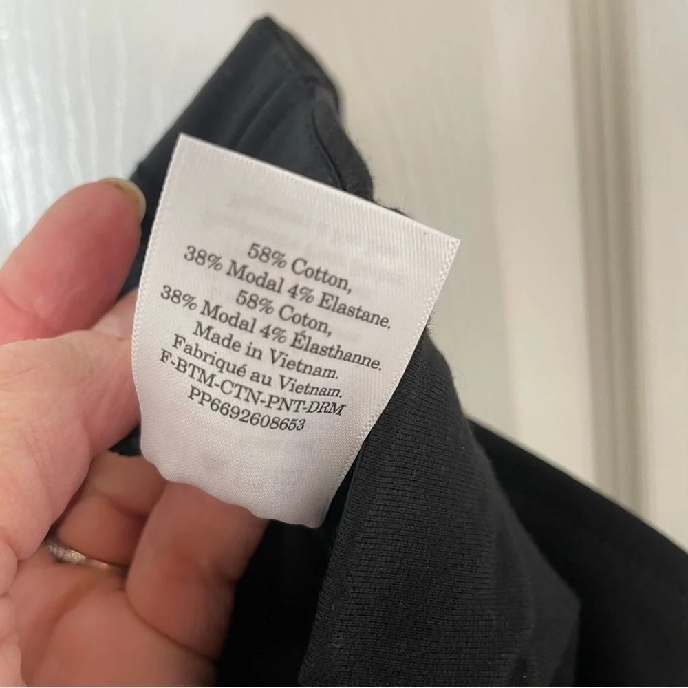 NEW WITH TAGS Everlane Black Dream Comfort Pant in Size Medium